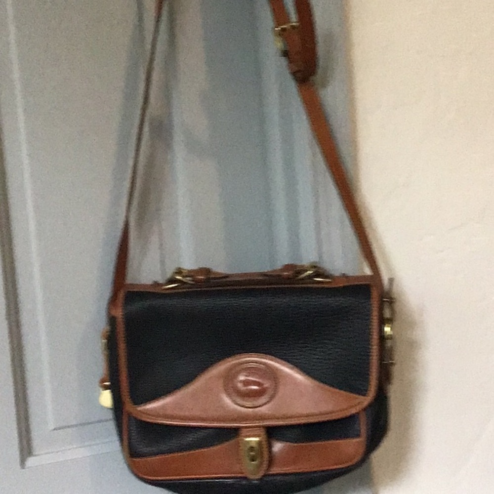 Vintage Dooney and Bourke purse